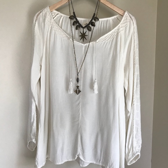 O'Neill Tops - O’Neill Buckle White flowy Tie Neck Blouse